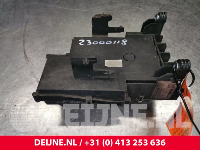 Battery control module Volvo XC90 II 2.0 D5 16V AWD P31419765