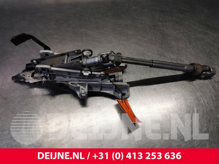 Steering column housing Volvo V60 II 2.0 D4 16V - 32246736