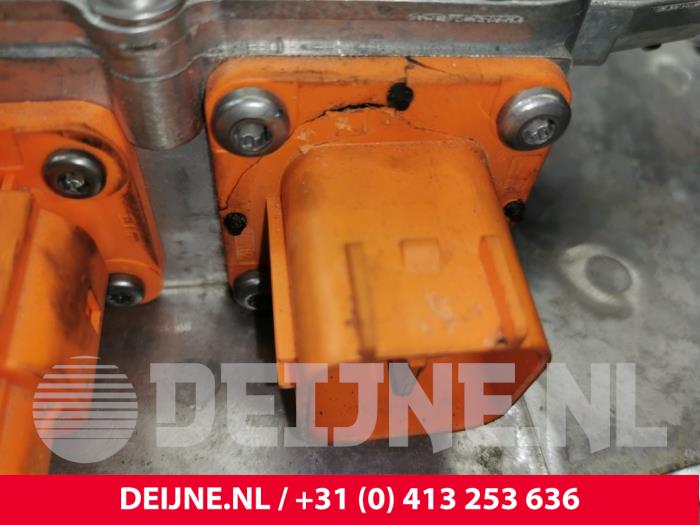 Inverter (Hybrid) Toyota ProAce Electric Worker - 985547268001 MAHLE ZRX400 3段シート