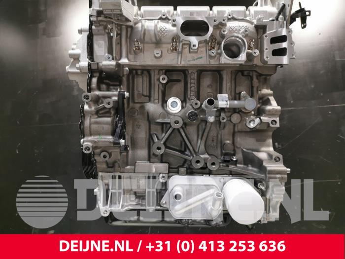 Engine from a Ford Transit Custom 2.0 TDCi 16V Eco Blue 130 2014