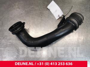 Used Air intake hose Volvo V70 (BW) 2.4 D5 20V Price € 40,00 Margin scheme offered by van Deijne Onderdelen Uden B.V.