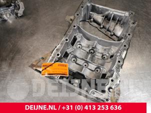 Used Sump Renault Trafic New (FL) 2.0 dCi 16V 115 Price € 121,00 Inclusive VAT offered by van Deijne Onderdelen Uden B.V.