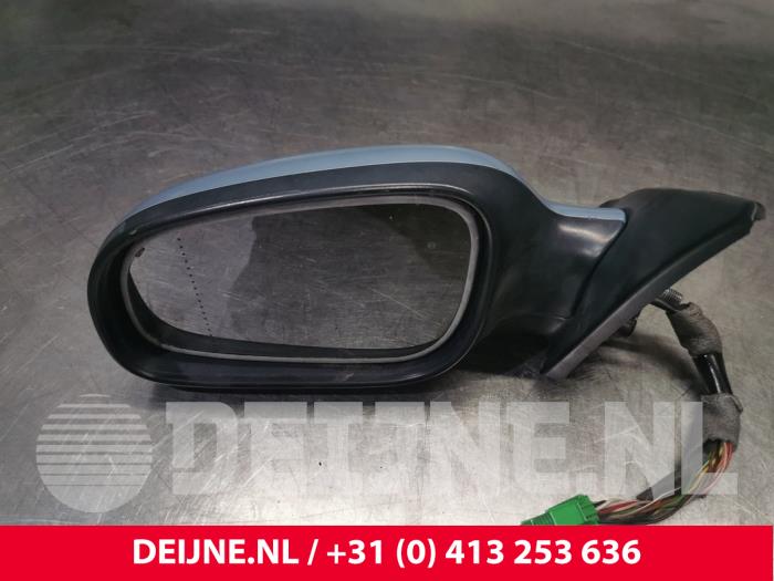 Wing mirror, left from a Volvo S60 I (RS/HV) 2.4 20V 140 2001