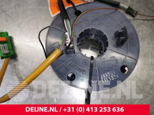 Used Airbag clock spring Mercedes Vito (639.6) 3.0 122 CDI V6 24V Price € 60,50 Inclusive VAT offered by van Deijne Onderdelen Uden B.V.