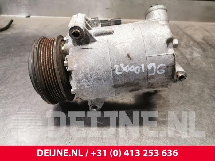 Usagé Pompe clim Ford Transit Connect Prix € 181,50 Prix TTC proposé par van Deijne Onderdelen Uden B.V.