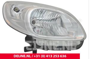 New Headlight, left Renault Kangoo Price € 121,00 Inclusive VAT offered by van Deijne Onderdelen Uden B.V.
