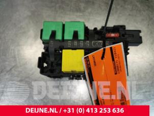 Gebrauchte Sicherungskasten Toyota ProAce 1.6 D-4D 95 16V Preis € 100,00 Margenregelung angeboten von van Deijne Onderdelen Uden B.V.