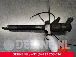 Used Injector (diesel) Peugeot Partner Tepee (7A/B/C/D/E/F/G/J/P/S) 1.6 HDI 75 Price € 72,60 Inclusive VAT offered by van Deijne Onderdelen Uden B.V.