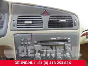 Used Radio Volvo XC70 (SZ) XC70 2.4 T 20V Price on request offered by van Deijne Onderdelen Uden B.V.