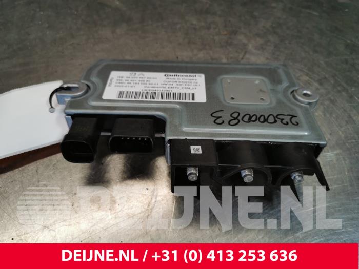 Używane Sterownik Start/Stop Toyota ProAce 2.0 D-4D 177 16V Worker Cena € 302,50 Z VAT oferowane przez van Deijne Onderdelen Uden B.V.