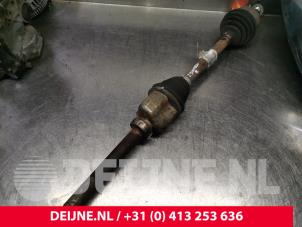 Used Front drive shaft, right Mercedes Vito (447.6) 1.6 111 CDI 16V Price € 242,00 Inclusive VAT offered by van Deijne Onderdelen Uden B.V.