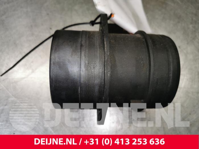 Usagé Débitmètre Volkswagen Transporter T5 2.5 TDi Prix € 30,25 Prix TTC proposé par van Deijne Onderdelen Uden B.V.