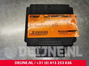 Used Voltage stabiliser Volkswagen Caddy IV 2.0 TDI 102 Price € 24,20 Inclusive VAT offered by van Deijne Onderdelen Uden B.V.
