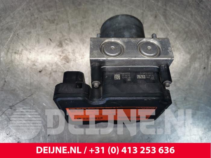 Begagnade ABS-pump Mercedes Vito (447.6) 1.6 111 CDI 16V Pris € 242,00 Inklusive moms erbjuds av van Deijne Onderdelen Uden B.V.