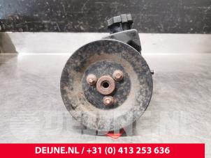 Gebrauchte Lenkkraftverstärker Pumpe Mercedes Sprinter 5t (906.15/906.25) 515 CDI 16V Preis € 90,75 Mit Mehrwertsteuer angeboten von van Deijne Onderdelen Uden B.V.