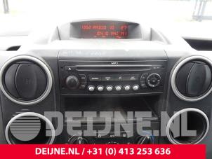 Usados Radio Citroen Berlingo 1.6 HDI 16V 90 Precio € 54,45 IVA incluido ofrecido por van Deijne Onderdelen Uden B.V.