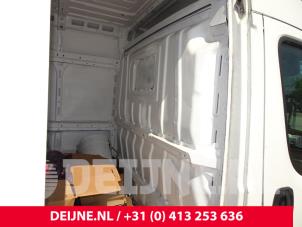 Used Cabin bulkhead Peugeot Boxer (U9) 2.2 HDi 130 Euro 5 Price € 90,75 Inclusive VAT offered by van Deijne Onderdelen Uden B.V.