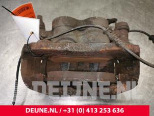 Used Front brake calliper, left Volkswagen Crafter 2.0 TDI 16V Price € 60,50 Inclusive VAT offered by van Deijne Onderdelen Uden B.V.
