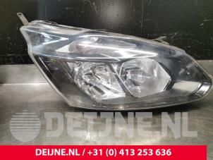 Used Headlight, right Ford Transit Custom 2.2 TDCi 16V Price on request offered by van Deijne Onderdelen Uden B.V.