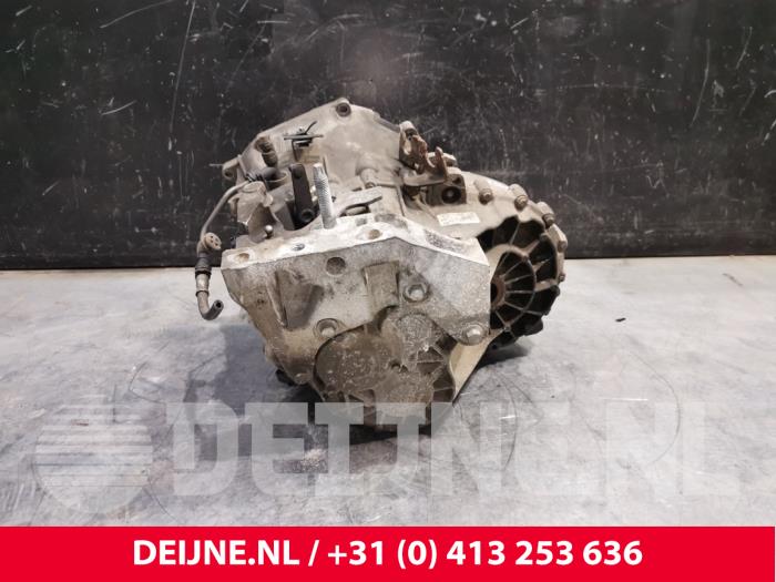 Gearbox from a Ford Transit Custom 2.2 TDCi 16V 2016