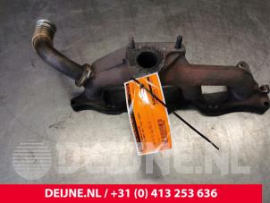 Used Exhaust manifold Opel Vivaro 1.9 DTI 16V Price € 72,60 Inclusive VAT offered by van Deijne Onderdelen Uden B.V.