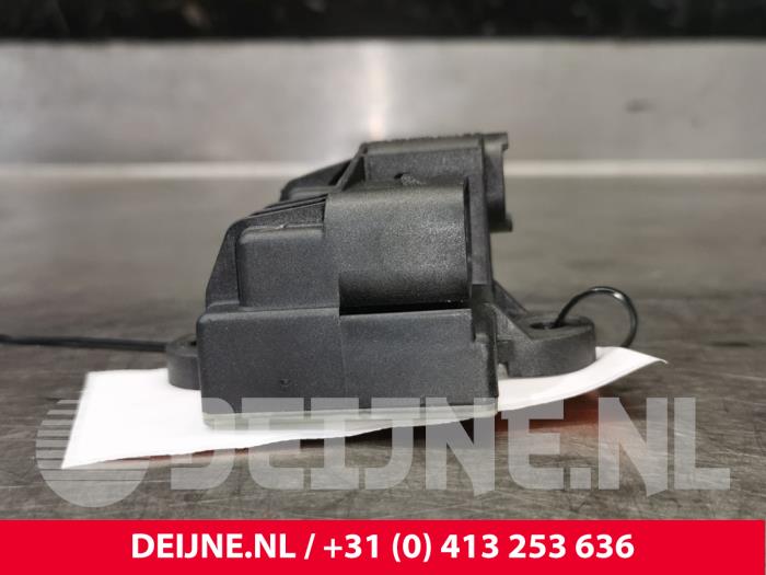 Glow plug relay from a Mercedes-Benz Sprinter 3,5t (906.63) 313 CDI 16V 2013