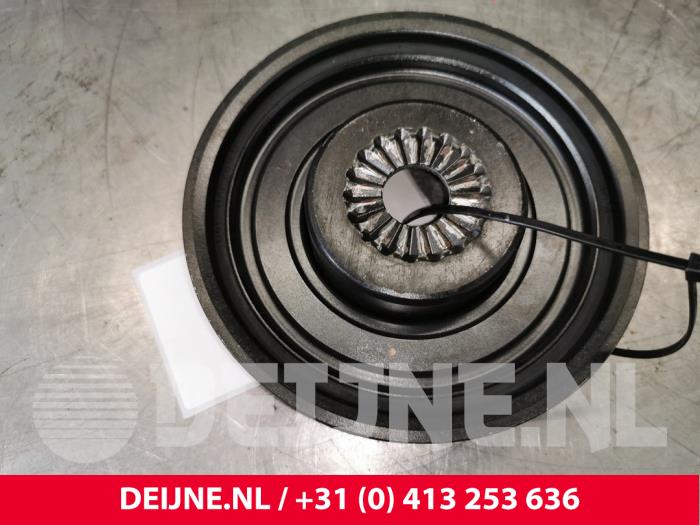 Gebrauchte Kurbelwelle Riemenscheibe Volkswagen Golf VII (AUA) 1.4 TSI 16V Preis € 30,00 Margenregelung angeboten von van Deijne Onderdelen Uden B.V.