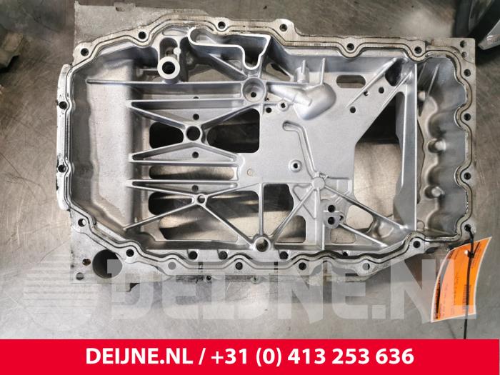 Usagé Couvercle carter Volkswagen Golf VII (AUA) 1.4 TSI 16V Prix € 45,00 Règlement à la marge proposé par van Deijne Onderdelen Uden B.V.