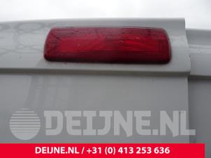 Gebrauchte Zusätzliches Bremslicht Mitte Opel Vivaro 1.6 CDTi BiTurbo Preis auf Anfrage angeboten von van Deijne Onderdelen Uden B.V.