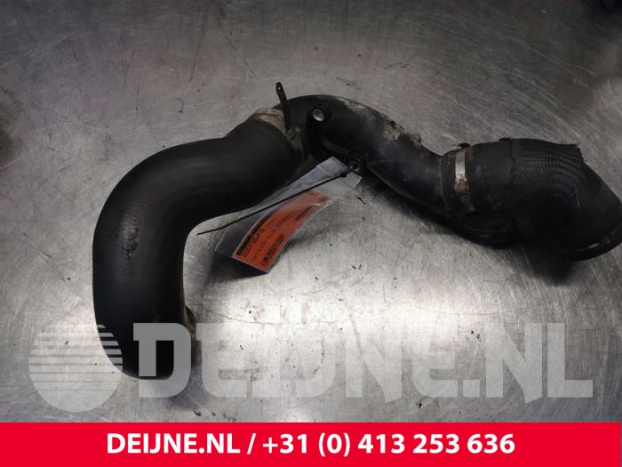 Gebrauchte Intercooler Rohr Peugeot Boxer (U9) 2.2 HDi 130 Euro 5 Preis € 90,75 Mit Mehrwertsteuer angeboten von van Deijne Onderdelen Uden B.V.