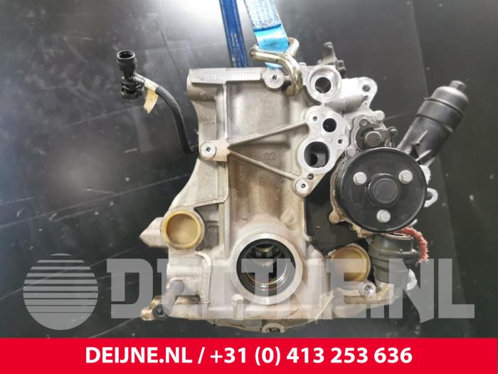 Engine crankcase from a BMW 3 serie Gran Turismo (F34) 320i 2.0 16V 2017