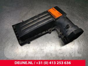 Usagé Boîtier filtre à air Volkswagen Caddy IV 2.0 TDI 75 Prix € 60,50 Prix TTC proposé par van Deijne Onderdelen Uden B.V.