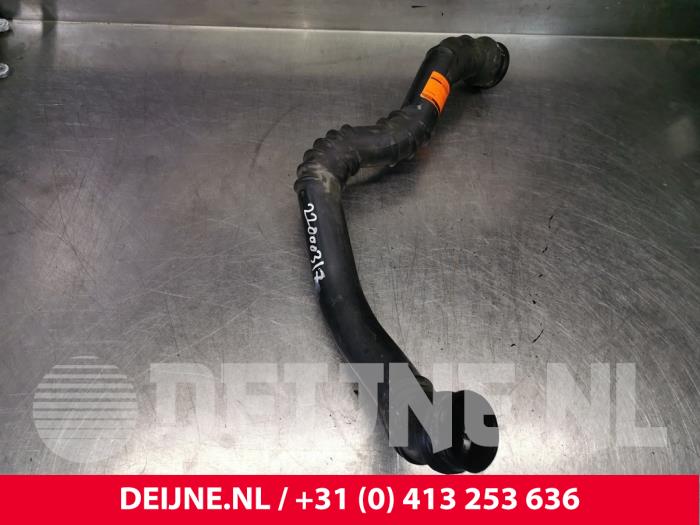Intercooler Rohr van een Volvo V60 I (FW/GW) 1.6 T3 16V 2012