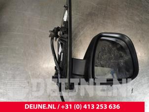 Used Wing mirror, right Peugeot Expert (VA/VB/VE/VF/VY) 1.6 Blue HDi 115 Price € 121,00 Inclusive VAT offered by van Deijne Onderdelen Uden B.V.