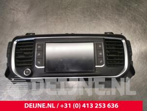 Used Display Multi Media control unit Peugeot Expert (VA/VB/VE/VF/VY) 1.6 Blue HDi 115 Price € 393,25 Inclusive VAT offered by van Deijne Onderdelen Uden B.V.