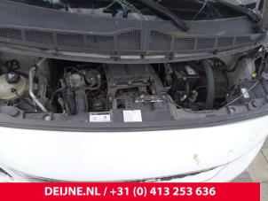Used Air box Peugeot Expert (VA/VB/VE/VF/VY) 1.6 Blue HDi 115 Price on request offered by van Deijne Onderdelen Uden B.V.