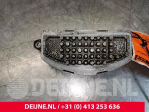 Used Heater resistor Volkswagen Crafter (SY) 2.0 TDI Price € 24,20 Inclusive VAT offered by van Deijne Onderdelen Uden B.V.