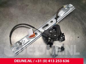 Begagnade Fönstermekanism, 2-dörrars, höger fram Ford Transit Connect Pris € 42,35 Inklusive moms erbjuds av van Deijne Onderdelen Uden B.V.