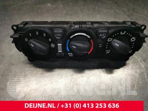 Usados Panel de control de calefacción Ford Transit Custom 2.0 TDCi 16V Eco Blue 105 Precio € 48,40 IVA incluido ofrecido por van Deijne Onderdelen Uden B.V.