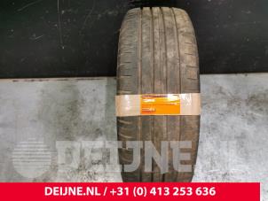 Gebrauchte Reifen Preis € 66,55 Mit Mehrwertsteuer angeboten von van Deijne Onderdelen Uden B.V.