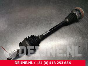 Used Front drive shaft, left Volkswagen Transporter T6 2.0 TDI DRF Price € 193,60 Inclusive VAT offered by van Deijne Onderdelen Uden B.V.