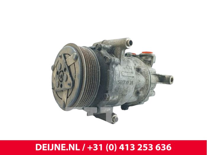 Usagé Pompe clim Ford Transit Tourneo 2.2 TDCi 16V Euro 5 Prix € 90,75 Prix TTC proposé par van Deijne Onderdelen Uden B.V.