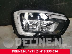 Nowe Reflektor prawy Renault Master Cena € 240,79 Z VAT oferowane przez van Deijne Onderdelen Uden B.V.
