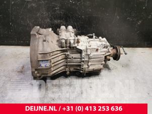 Usados Caja de cambios Renault Maxity 3.0 DCI 150.35 Precio € 2.117,50 IVA incluido ofrecido por van Deijne Onderdelen Uden B.V.