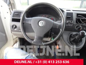 Usados Airbag izquierda (volante) Volkswagen Transporter T5 1.9 TDi Precio de solicitud ofrecido por van Deijne Onderdelen Uden B.V.