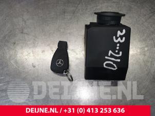 Used Ignition lock + key Mercedes Sprinter 5t (906.15/906.25) 515 CDI 16V Price € 242,00 Inclusive VAT offered by van Deijne Onderdelen Uden B.V.