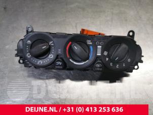 Usados Panel de control de calefacción Ford Transit 2.0 TDCi 16V Eco Blue 130 Precio € 48,40 IVA incluido ofrecido por van Deijne Onderdelen Uden B.V.
