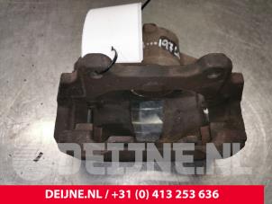 Used Front brake calliper, left Opel Combo Mk.III (D) 1.6 CDTI 16V ecoFlex Price € 24,20 Inclusive VAT offered by van Deijne Onderdelen Uden B.V.