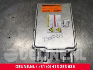 Used Battery charger Volvo XC90 II 2.0 T8 16V Twin Engine AWD Price € 650,00 Margin scheme offered by van Deijne Onderdelen Uden B.V.