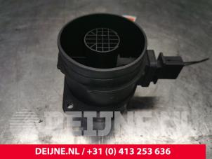 Used Airflow meter Mercedes Sprinter 5t (906.15/906.25) 515 CDI 16V Price € 60,50 Inclusive VAT offered by van Deijne Onderdelen Uden B.V.